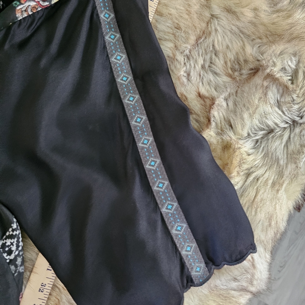 Johnny WAS silk Kimono - Picture 13 of 16